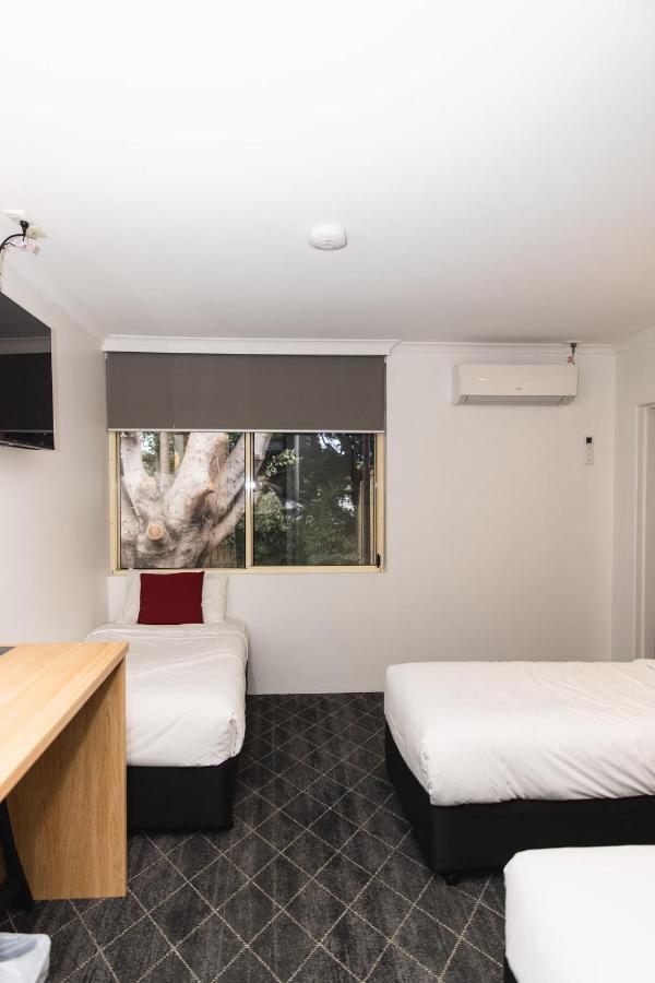 Lakeview Hotel Motel Shellharbour Exterior photo