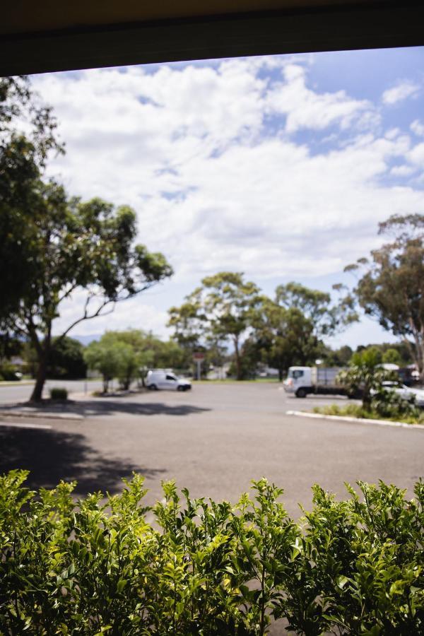 Lakeview Hotel Motel Shellharbour Exterior photo