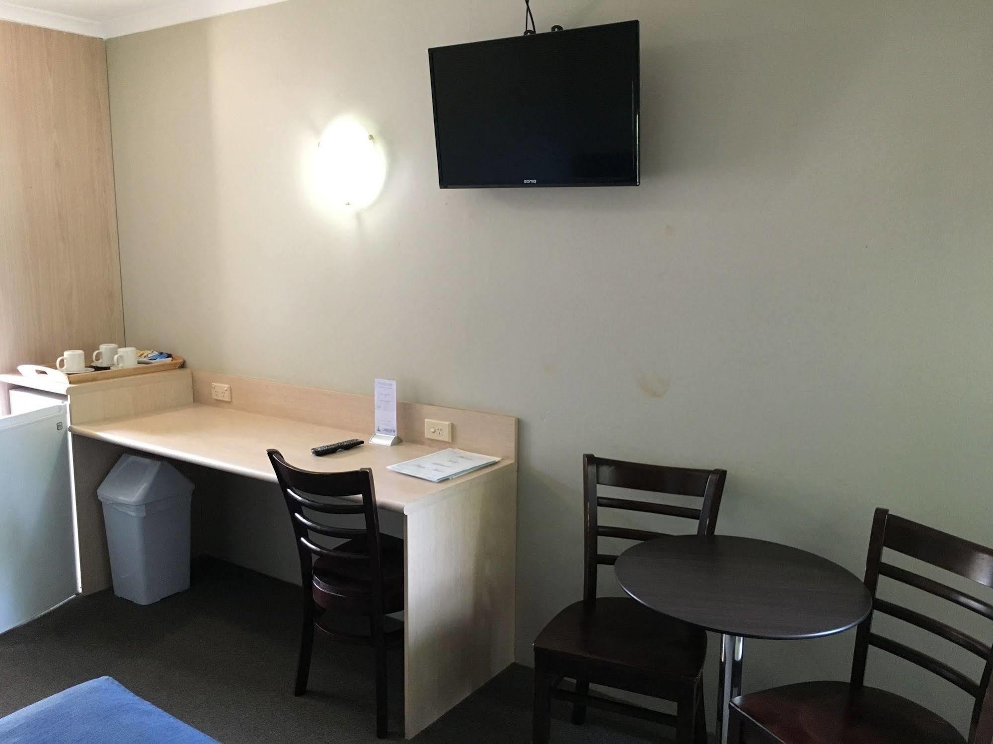 Lakeview Hotel Motel Shellharbour Exterior photo